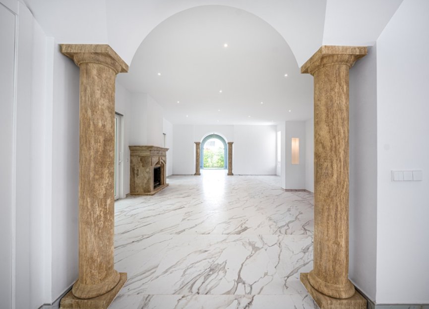 Resale - House - Detached Villa - Marbella - Marbella Centro