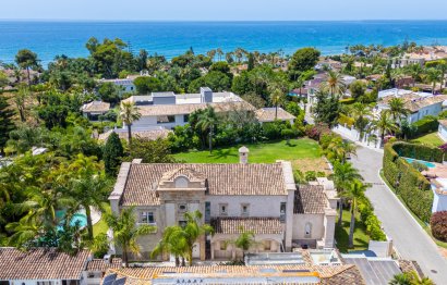 Resale - House - Detached Villa - Marbella - Marbella Centro