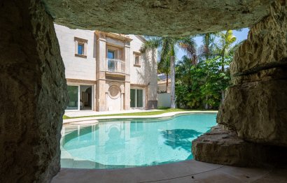 Resale - House - Detached Villa - Marbella - Marbella Centro