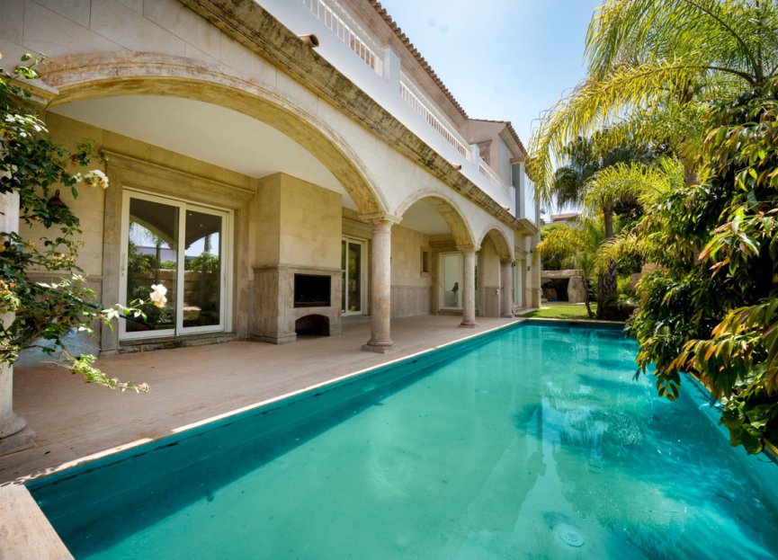 Resale - House - Detached Villa - Marbella - Marbella Centro