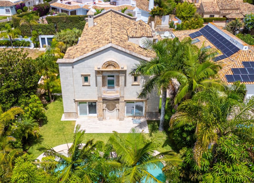 Resale - House - Detached Villa - Marbella - Marbella Centro