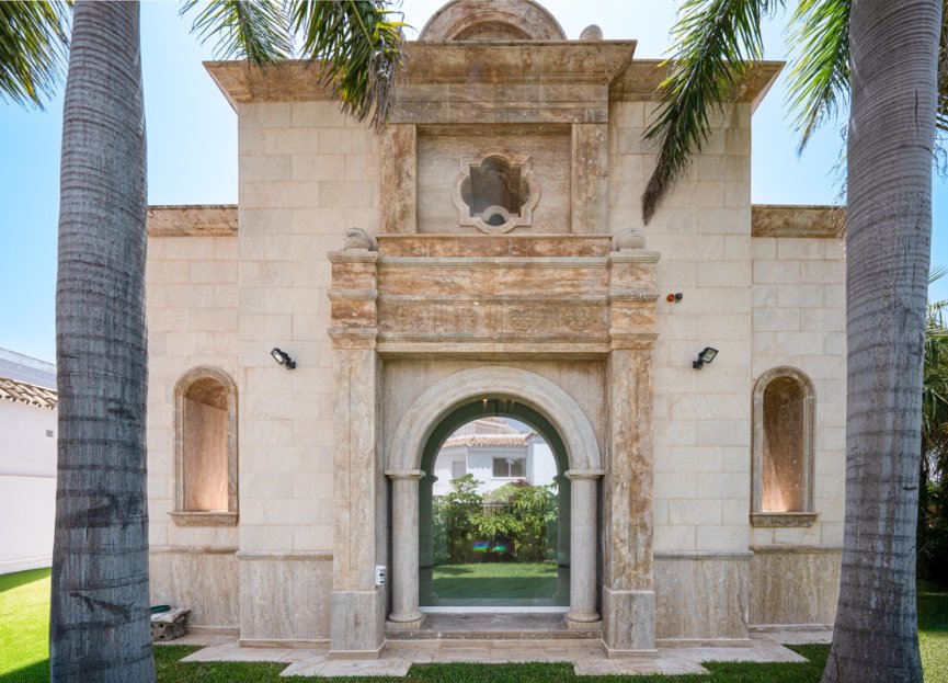 Resale - House - Detached Villa - Marbella - Marbella Centro