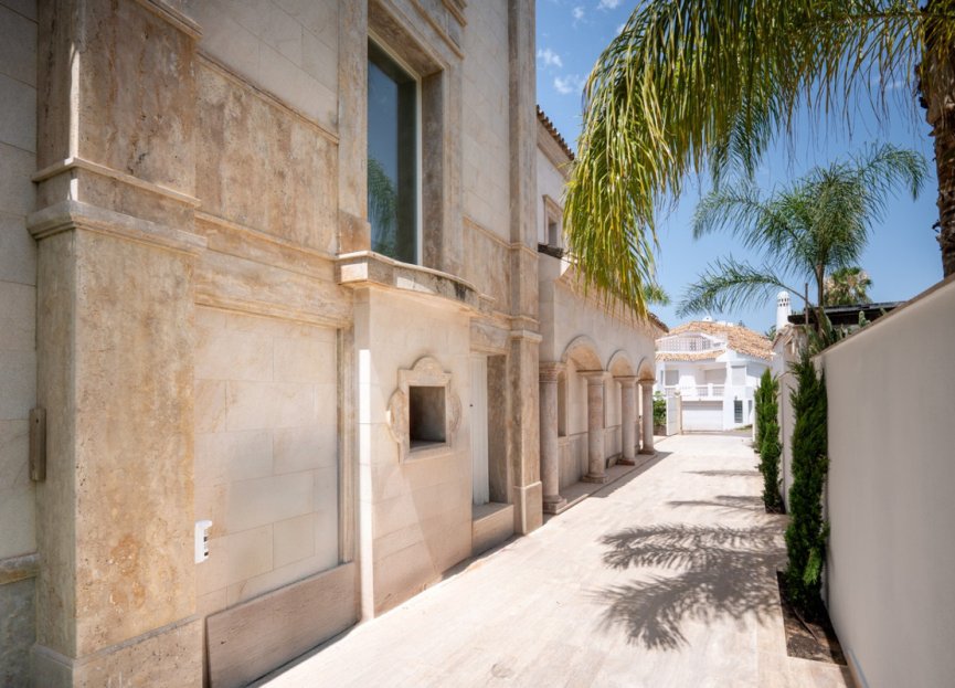 Resale - House - Detached Villa - Marbella - Marbella Centro