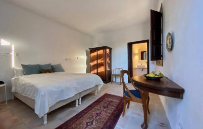 Resale - House - Finca - Cortijo - Estepona - Estepona Centro