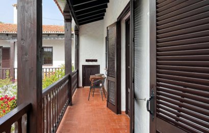 Resale - House - Finca - Cortijo - Estepona - Estepona Centro