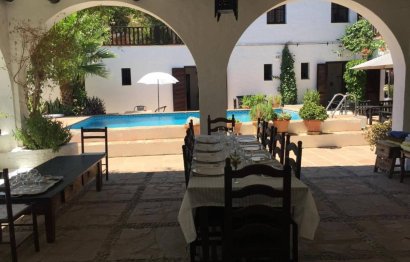 Resale - House - Finca - Cortijo - Estepona - Estepona Centro