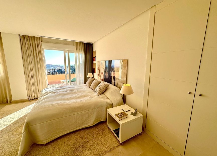 Resale - Apartment - Penthouse Duplex - Marbella - Nueva Andalucia