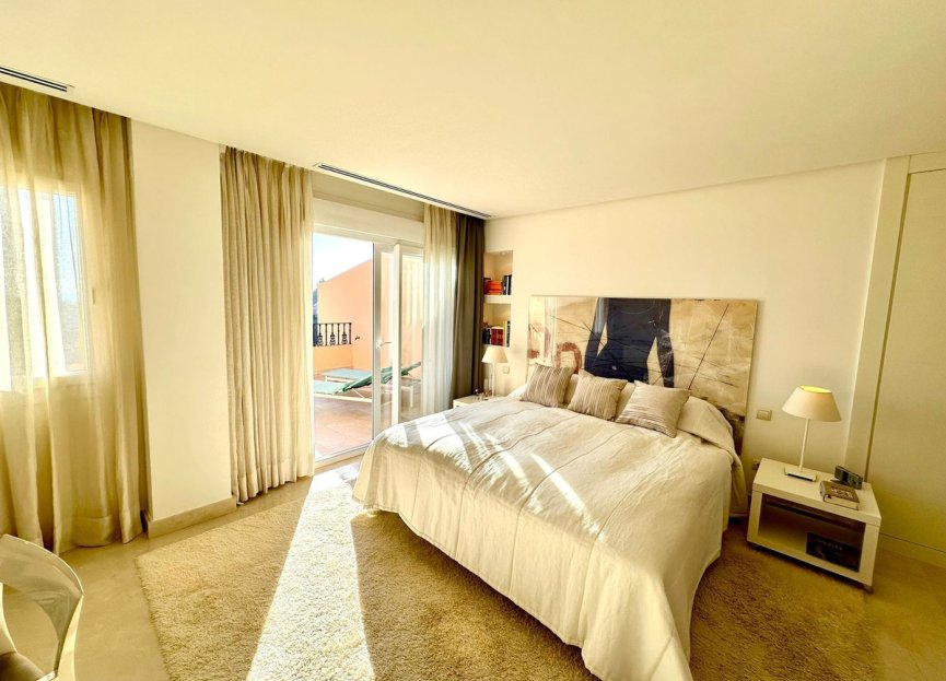 Resale - Apartment - Penthouse Duplex - Marbella - Nueva Andalucia