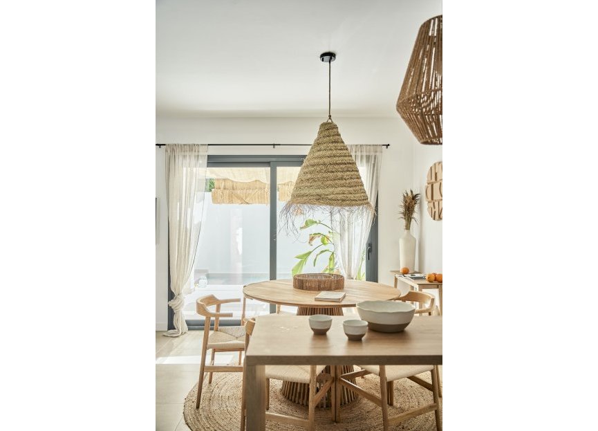 Resale - House - Townhouse - El Paraiso - El Paraíso