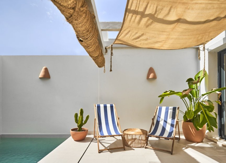 Resale - House - Townhouse - El Paraiso - El Paraíso