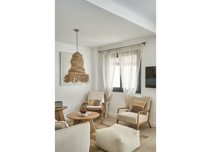 Resale - House - Townhouse - El Paraiso - El Paraíso