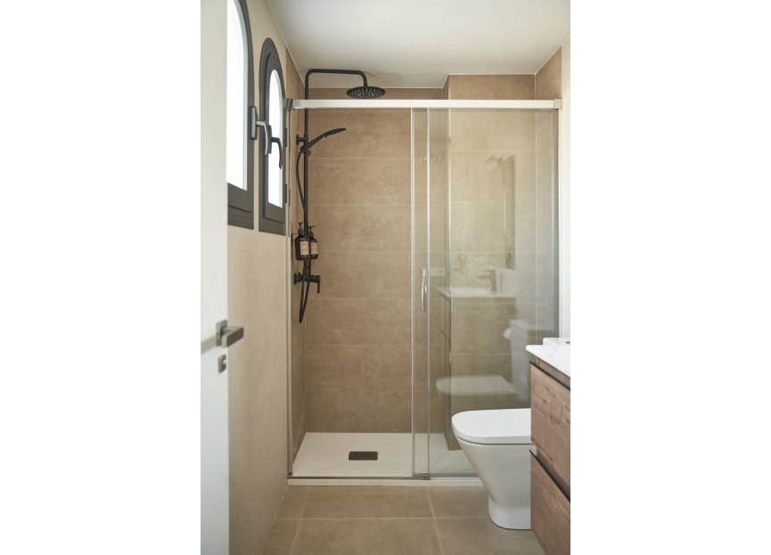 Resale - House - Townhouse - El Paraiso - El Paraíso