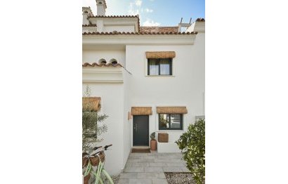 Resale - House - Townhouse - El Paraiso - El Paraíso