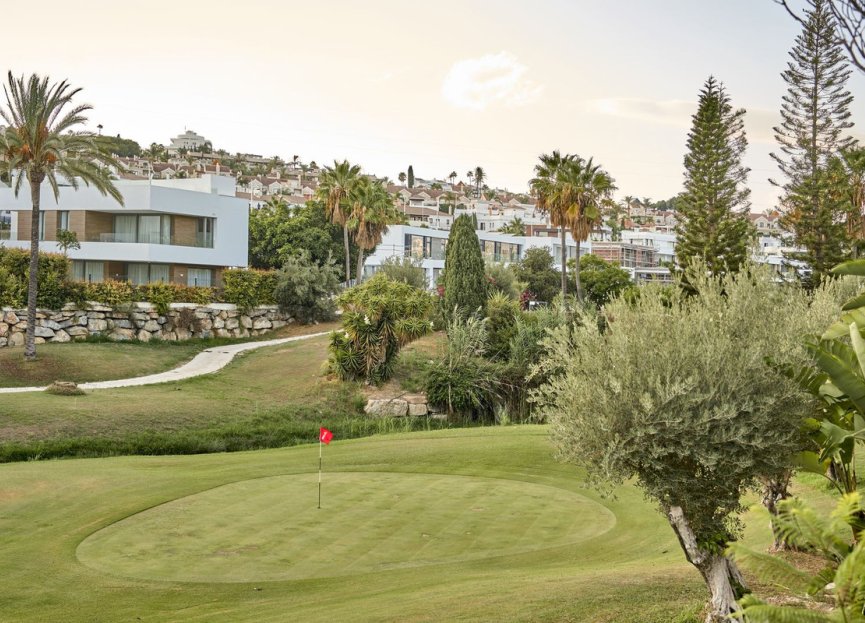 Resale - House - Townhouse - El Paraiso - El Paraíso