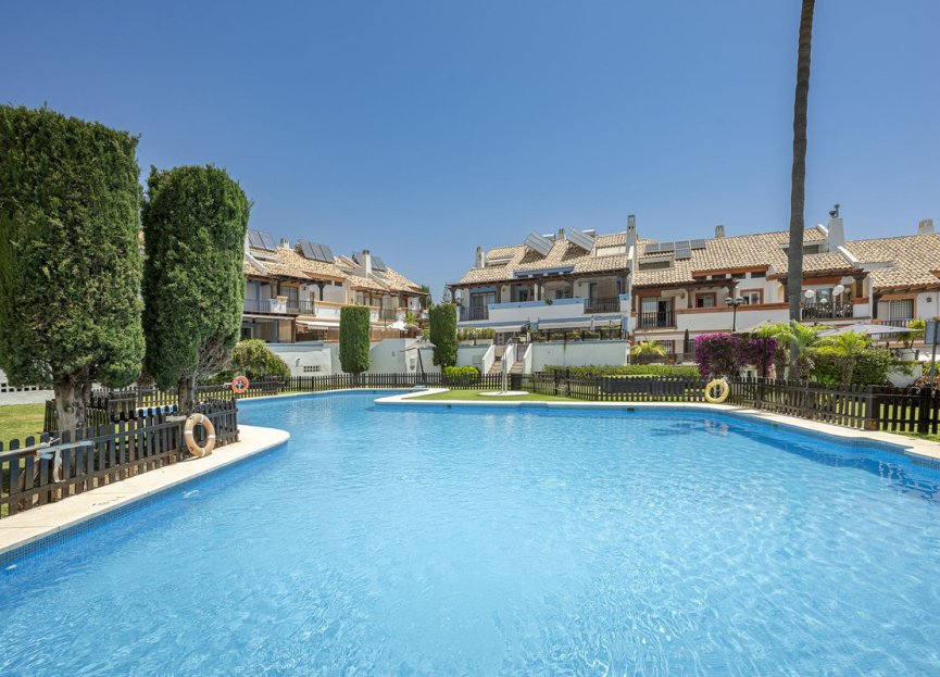 Resale - House - Townhouse - Marbella - Marbella Centro