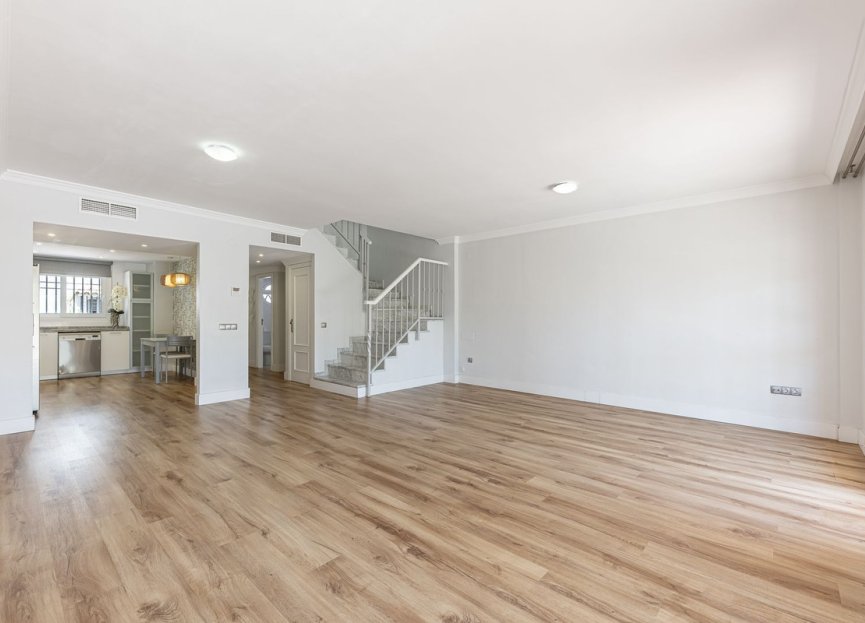 Resale - House - Townhouse - Marbella - Marbella Centro