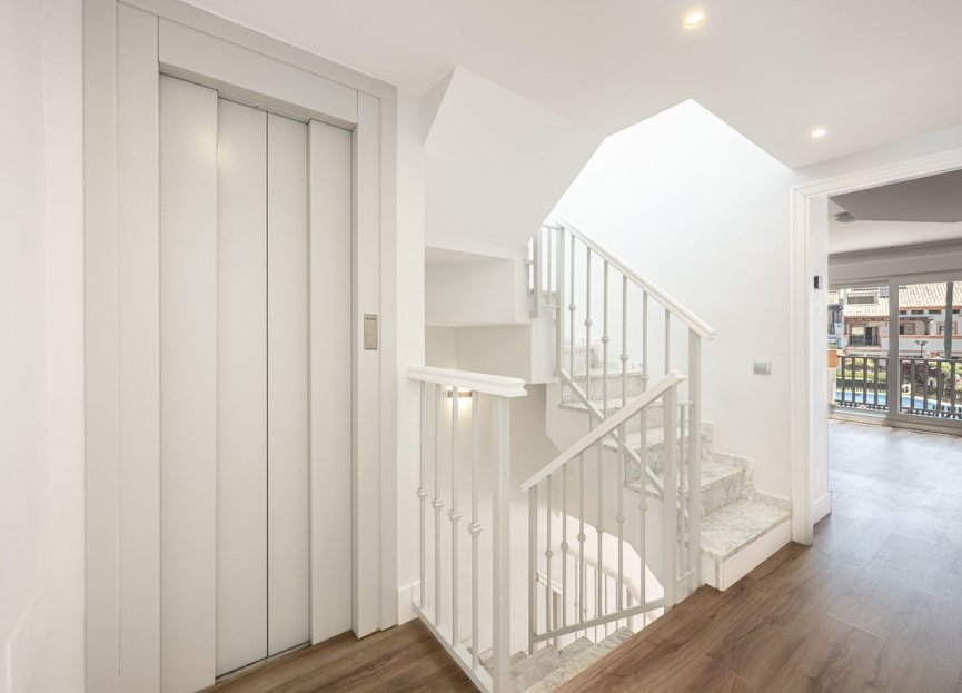 Resale - House - Townhouse - Marbella - Marbella Centro