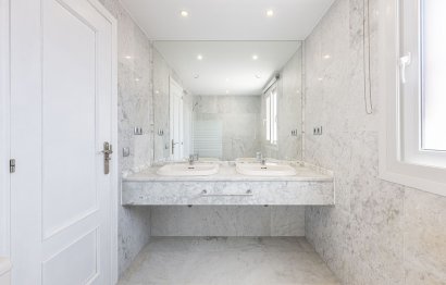 Resale - House - Townhouse - Marbella - Marbella Centro