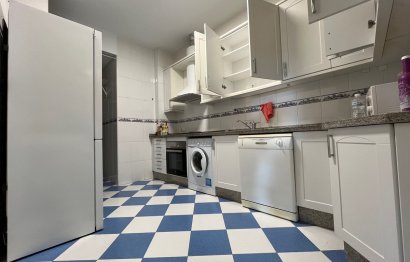 Resale - Ground floor apartment - Marbella - Puerto Banús