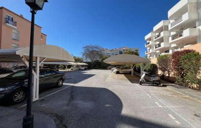 Resale - Ground floor apartment - Marbella - Puerto Banús
