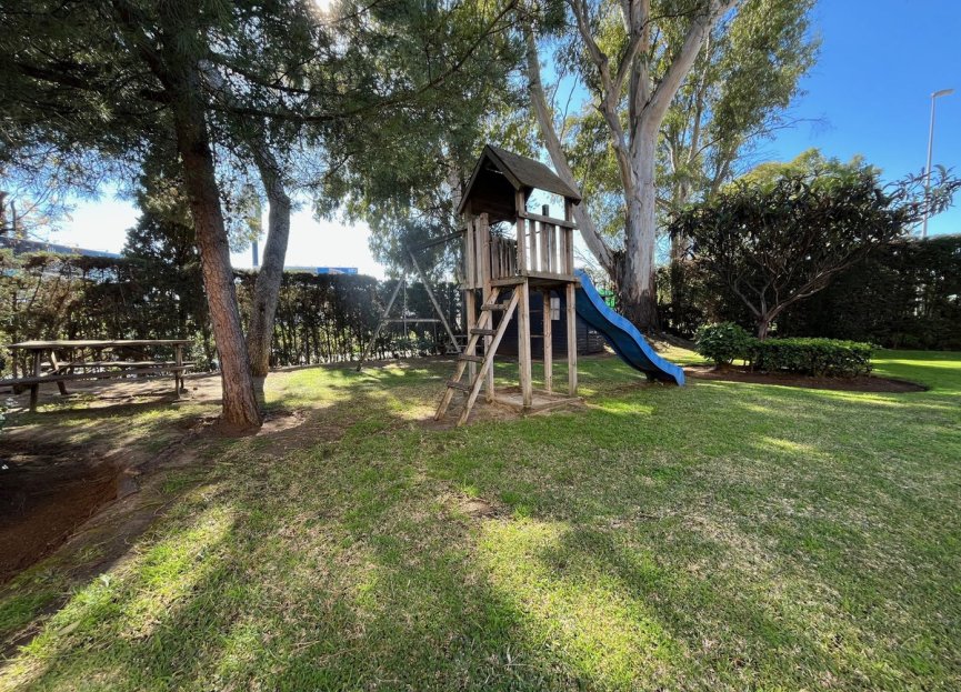 Resale - Ground floor apartment - Marbella - Puerto Banús