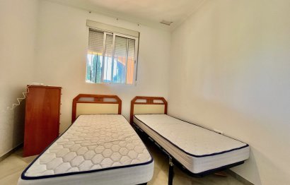 Resale - Ground floor apartment - Marbella - Puerto Banús