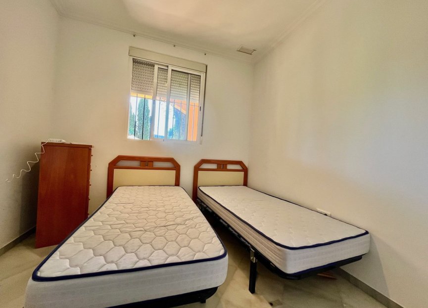 Resale - Ground floor apartment - Marbella - Puerto Banús