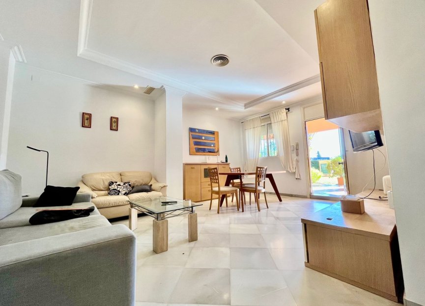 Resale - Ground floor apartment - Marbella - Puerto Banús