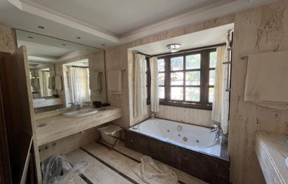 Resale - House - Detached Villa - Benahavís - Monte Halcones