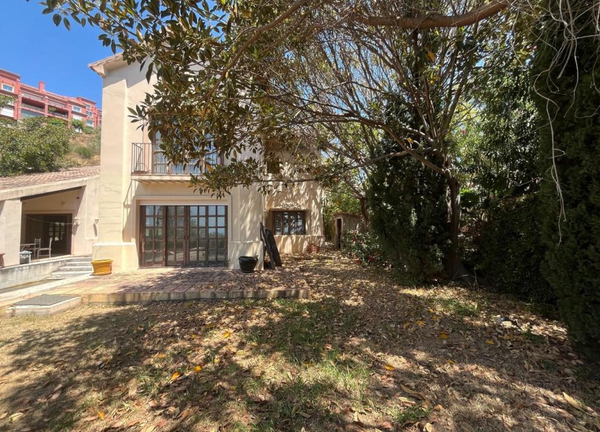 Resale - House - Detached Villa - Benahavís - Monte Halcones