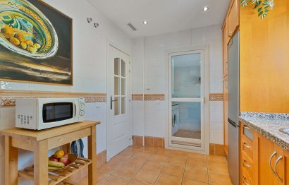 Resale - Apartment - Penthouse - Marbella - La Mairena