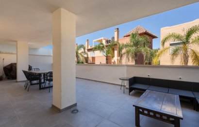 Resale - Apartment - Middle Floor Apartment - Marbella - Nueva Andalucia