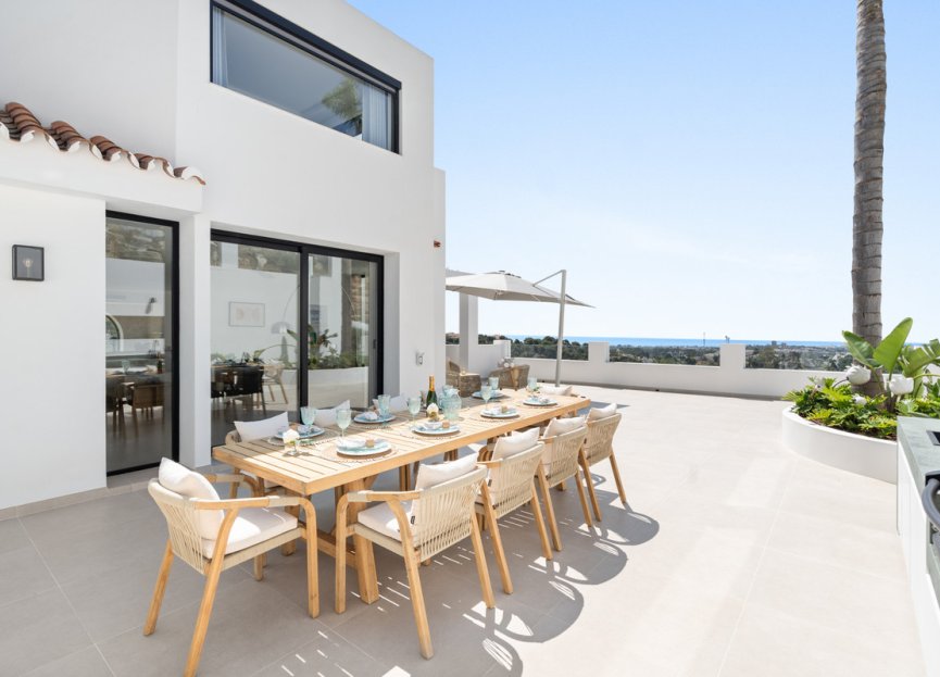 Resale - House - Detached Villa - Marbella - Nueva Andalucia