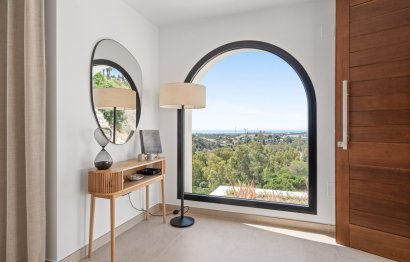 Resale - House - Detached Villa - Marbella - Nueva Andalucia