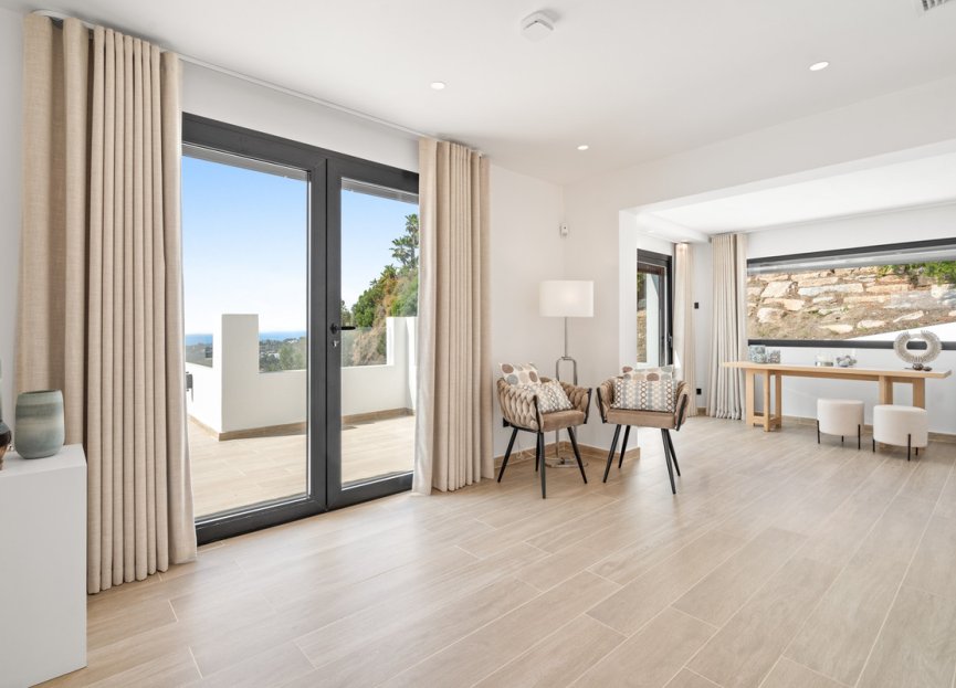 Resale - House - Detached Villa - Marbella - Nueva Andalucia