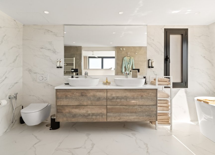 Resale - House - Detached Villa - Marbella - Nueva Andalucia