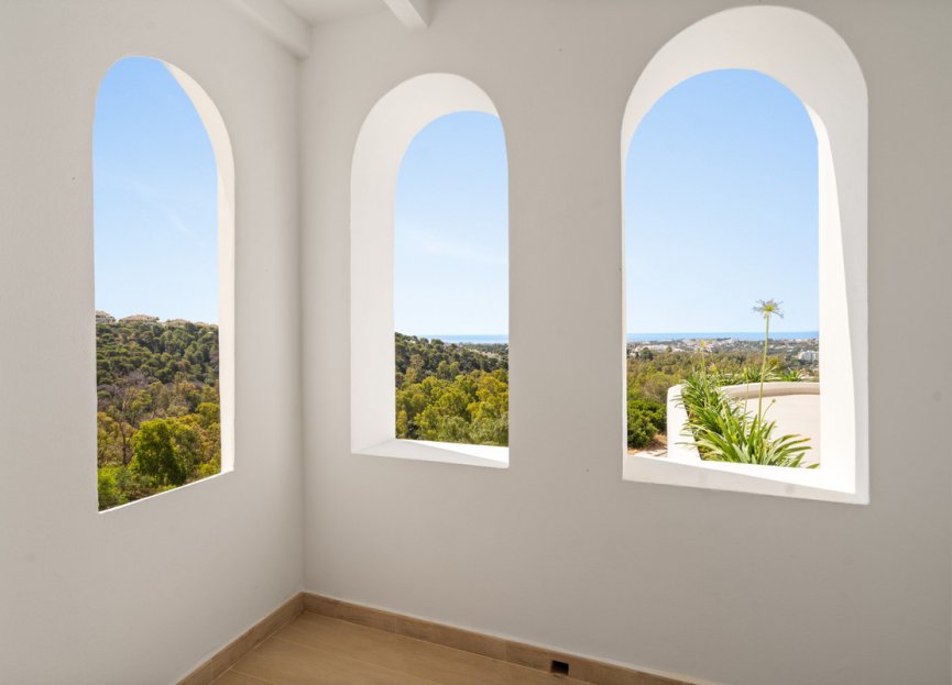 Resale - House - Detached Villa - Marbella - Nueva Andalucia