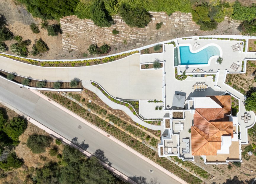 Resale - House - Detached Villa - Marbella - Nueva Andalucia