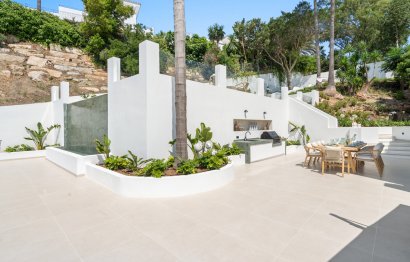 Resale - House - Detached Villa - Marbella - Nueva Andalucia