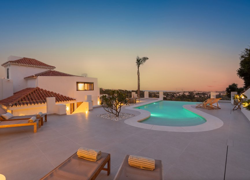 Resale - House - Detached Villa - Marbella - Nueva Andalucia