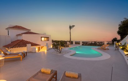 Resale - House - Detached Villa - Marbella - Nueva Andalucia