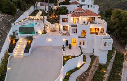 Resale - House - Detached Villa - Marbella - Nueva Andalucia