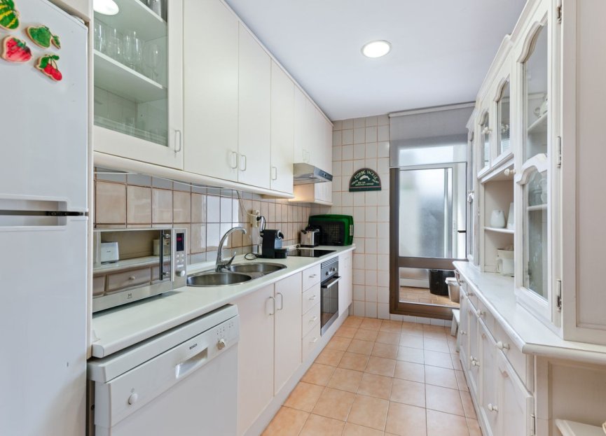 Reventa - Apartment - Middle Floor Apartment - Estepona - Estepona Centro