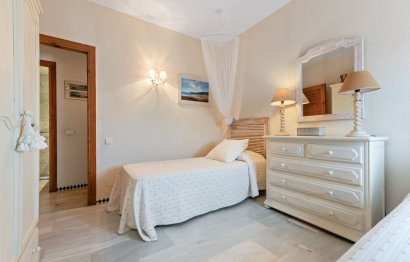 Reventa - Apartment - Middle Floor Apartment - Estepona - Estepona Centro