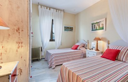 Reventa - Apartment - Middle Floor Apartment - Estepona - Estepona Centro