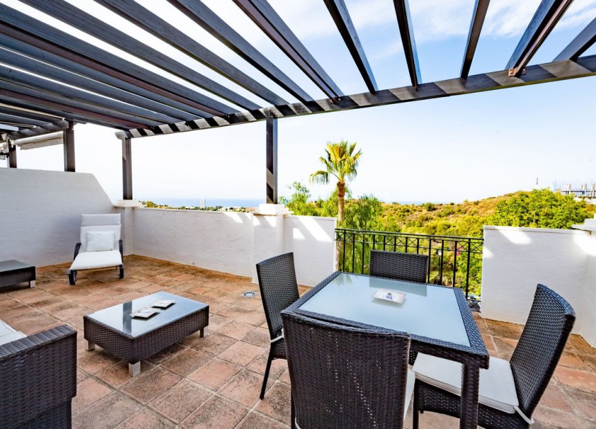 Resale - Apartment - Penthouse - Marbella - Altos de los Monteros
