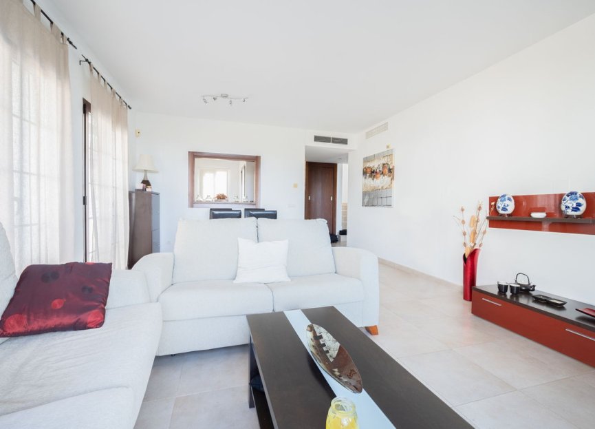 Resale - Apartment - Penthouse - Marbella - Altos de los Monteros
