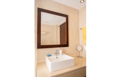 Resale - Apartment - Penthouse - Marbella - Altos de los Monteros