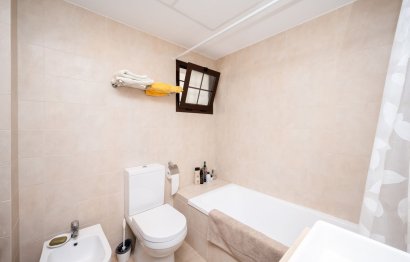 Resale - Apartment - Penthouse - Marbella - Altos de los Monteros