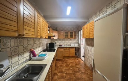 Resale - Apartment - Middle Floor Apartment - Estepona - Estepona Centro